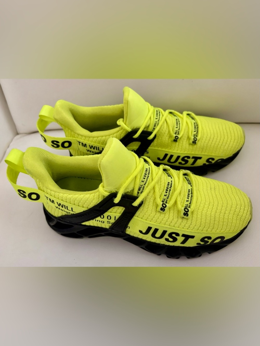 Just So So Unisex Lightweight Breathable Running Shoes Sz 39 8.5 Woman’s 6.5 Men
